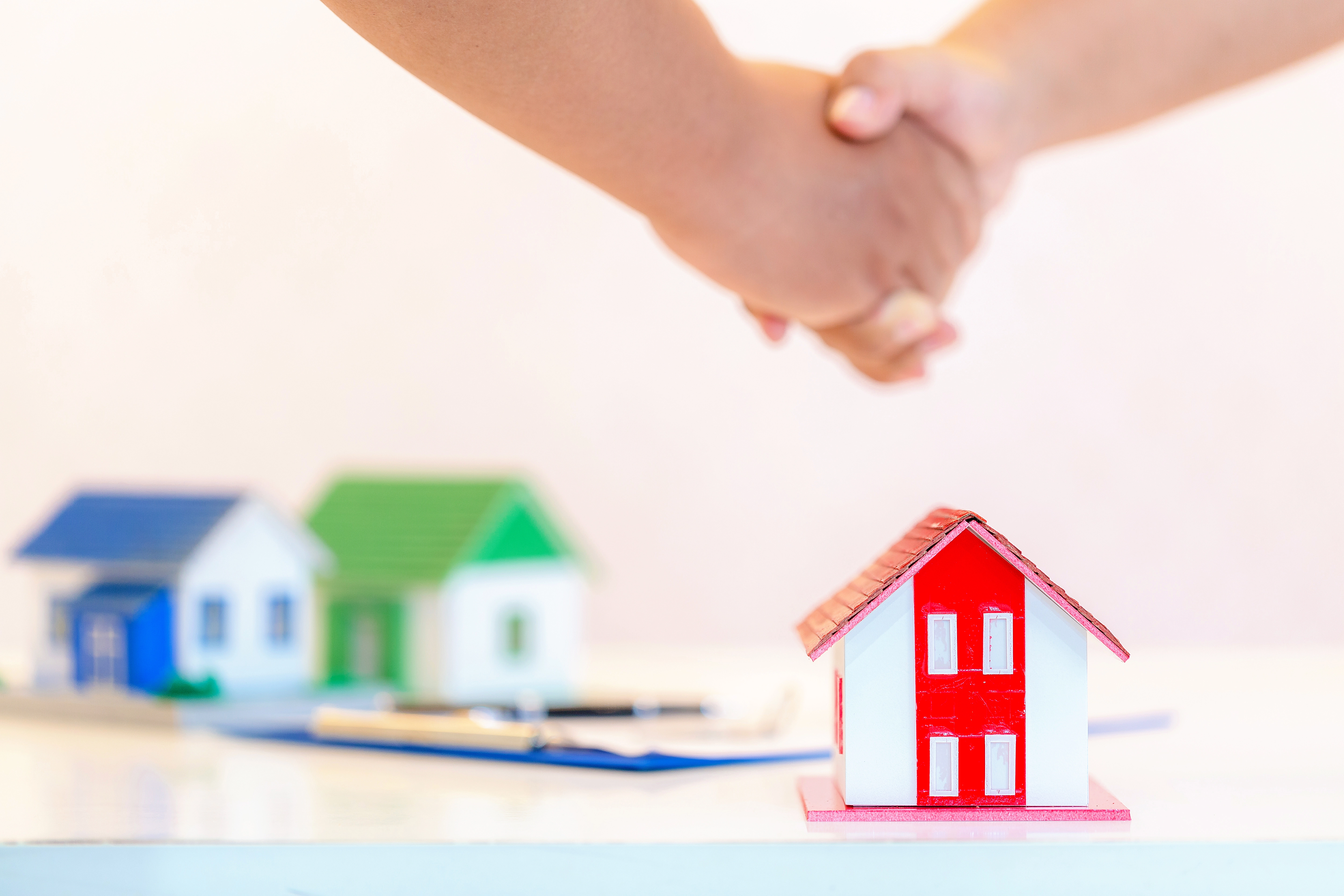 L'<strong>assurance habitation à Vitrolles</strong> garantit la couverture du logement, du mobilier et la responsabilité civile vie privée tout en excluant certains biens immobiliers. #assurancehabitation
